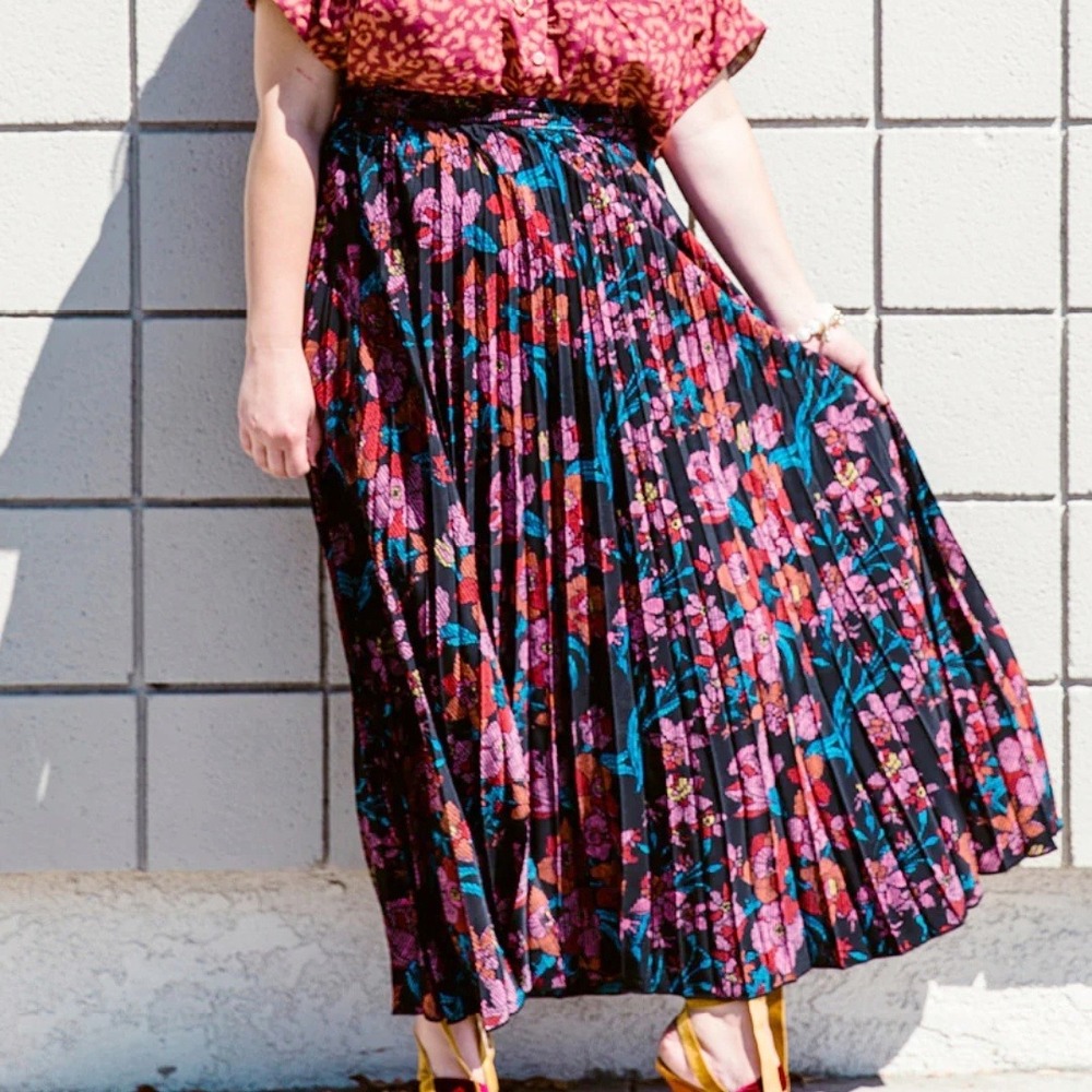 DeAnne Floral Pleated Wrap Maxi Skirt Sz S Black‎ Multi Print Tie Waist